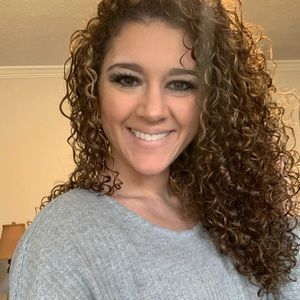 Meet your Posher, Haley